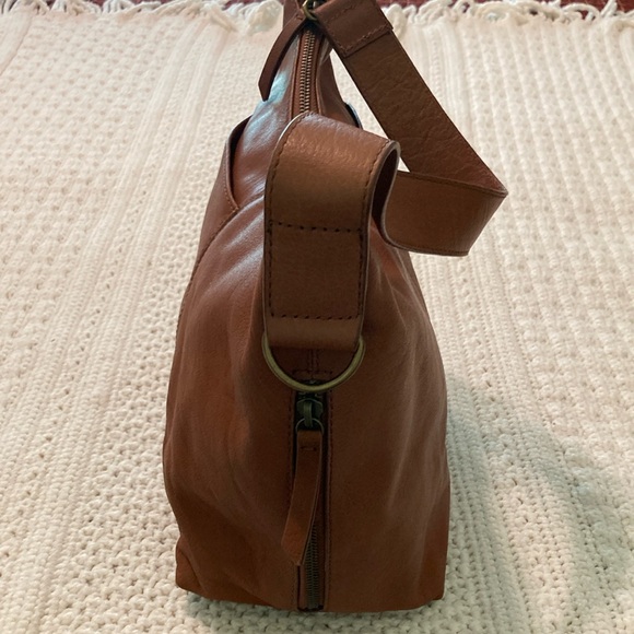 Lucky Brand Brown Shoulder Bag with Relaxed Structure - Picture 4 of 14